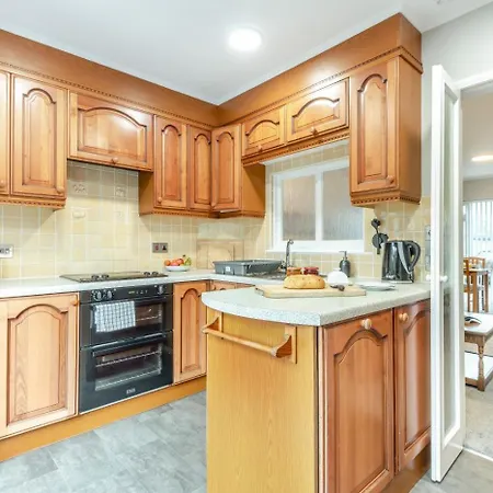 2 Bed In Oc-ld175 * Grasmere